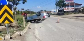 Düzce'de Devrilen Otomobilin Sürücüsü Yaralandı