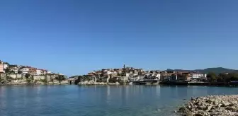 Amasra'da Hafta Sonu Turist Akını: 29 Derece Sıcaklıkta Keyifli Günler