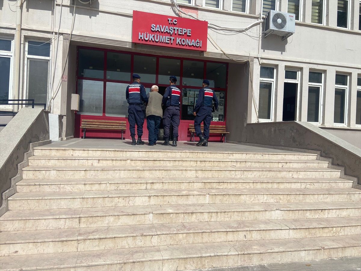 Balıkesir'de Uyuşturucu Operasyonu: 70 Yaşındaki Zanlı Tutuklandı
