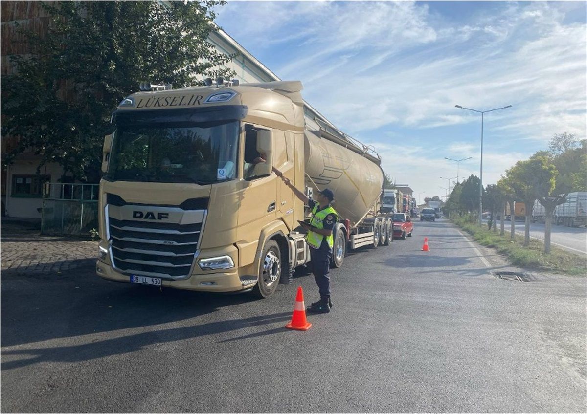 Kırklareli'nde Trafik Denetimleri: 50 Araç Trafikten Men Edildi