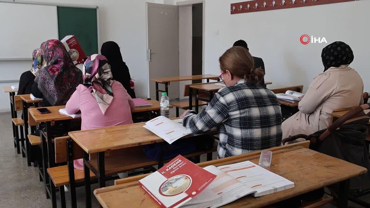 Elazığ'da Okuma Yazma Kurslarına Yoğun İlgi