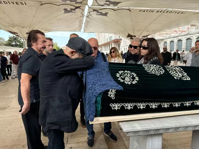 Mazhar Alanson's daughter, Melek Eda Alanson, was bid farewell on her final journey.