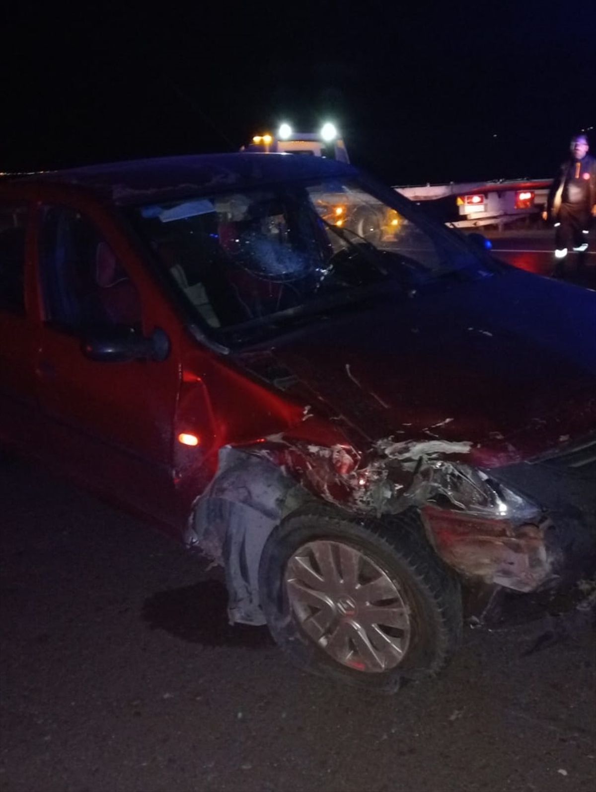 Erzurum'da 3 Araçlı Trafik Kazasında 4 Yaralı