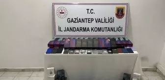 Gaziantep'te Kaçakçılık Operasyonu: 65 Telefon ve 152 Aksesuar Ele Geçirildi