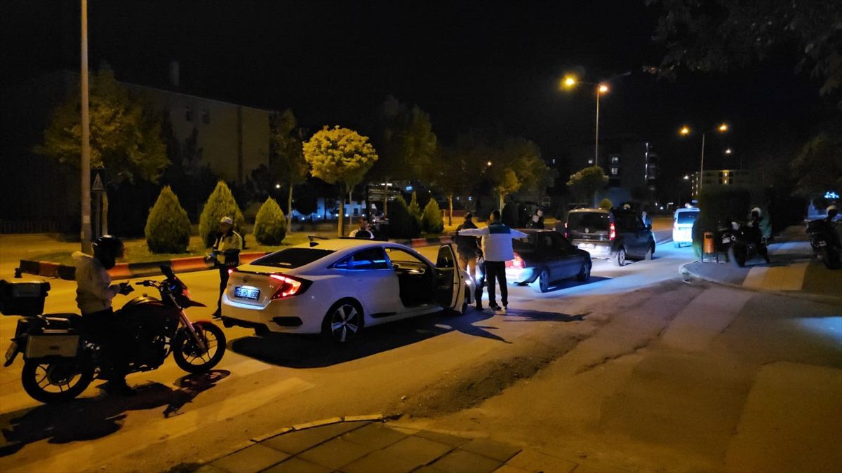 Çorum'da Uyuşturucu ve Silah Operasyonu: 1 Kişi Yakalandı