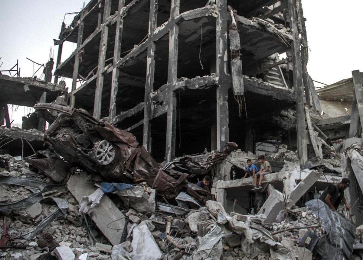 İsrail'in Gazze Saldırıları: 41.825 Filistinli Hayatını Kaybetti