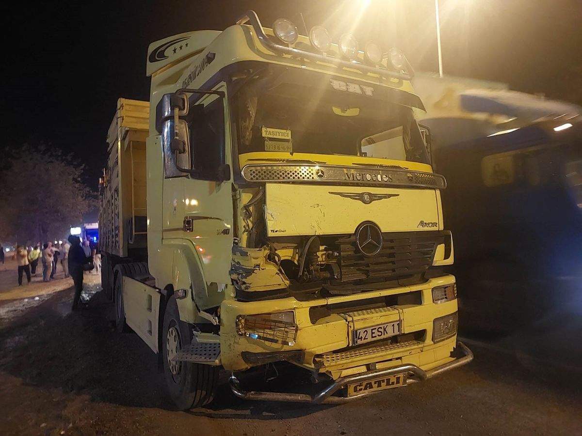 Alkollü Sürücü TIR ile 3 Kazaya Karıştı, 2 Ölü 2 Yaralı