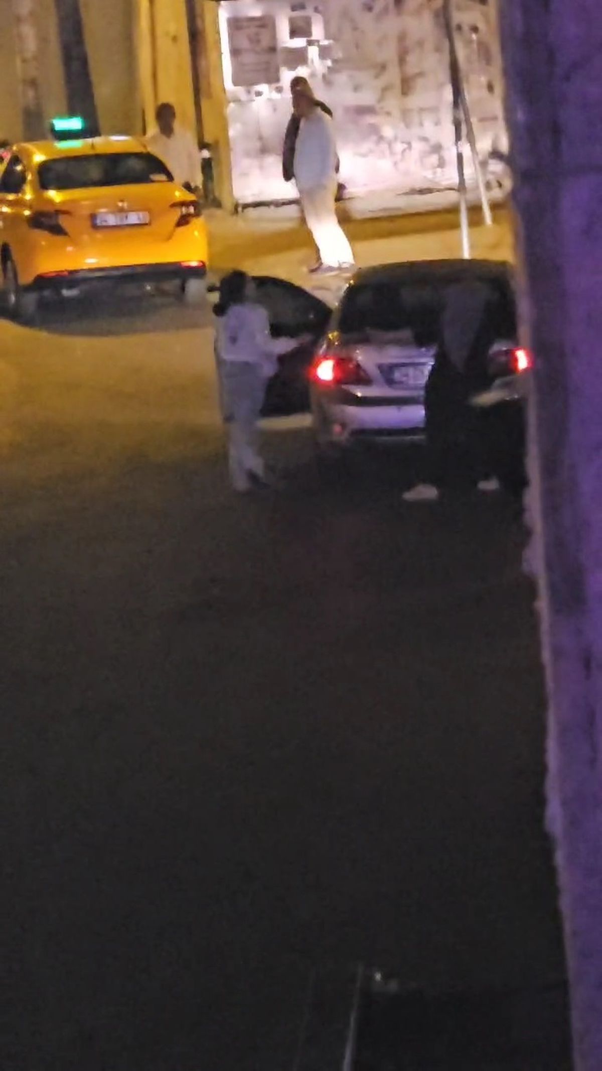 Arnavutköy'de Kadına Yumruklu Saldırı
