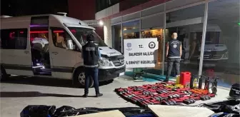 Susurluk'ta Düzensiz Göçmen Operasyonu: 17 Göçmen ve 4 Şüpheli Yakalandı