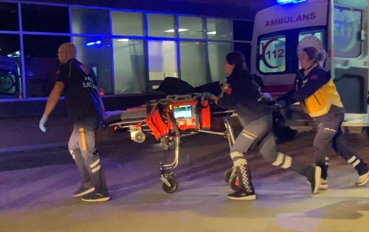 Çorum'da Balkondan Düşen Bebek Ağır Yaralandı