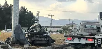 Malatya'da Otobüs ve Otomobil Çarpıştı: 1 Ölü, 1 Yaralı