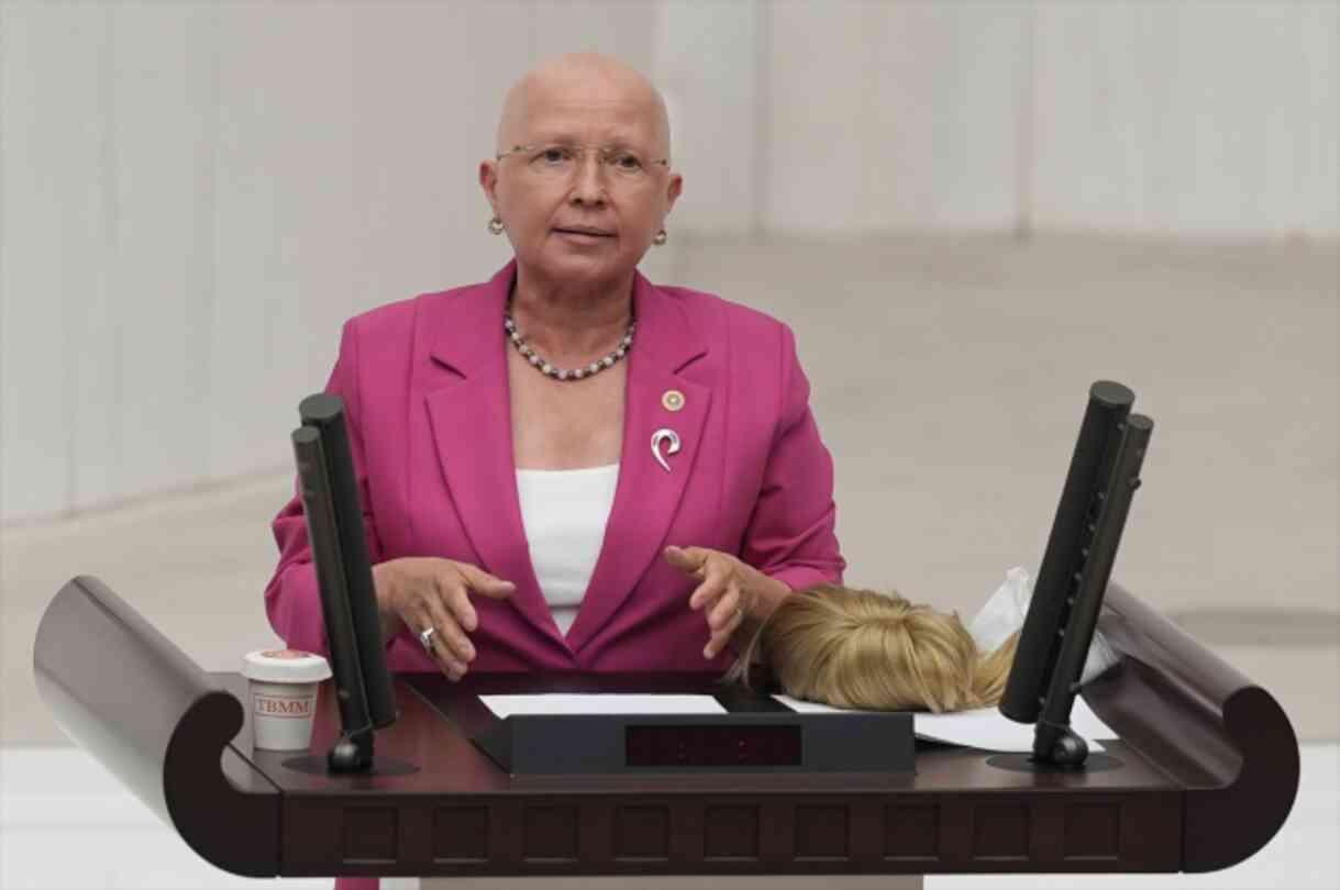 Nurten Yontar kimdir? CHP Milletvekili Nurten Yontar kaç yaşında, nereli? Nurten Yontar kimdir? CHP Milletvekili Nurten Yontar kaç yaşında, nereli?