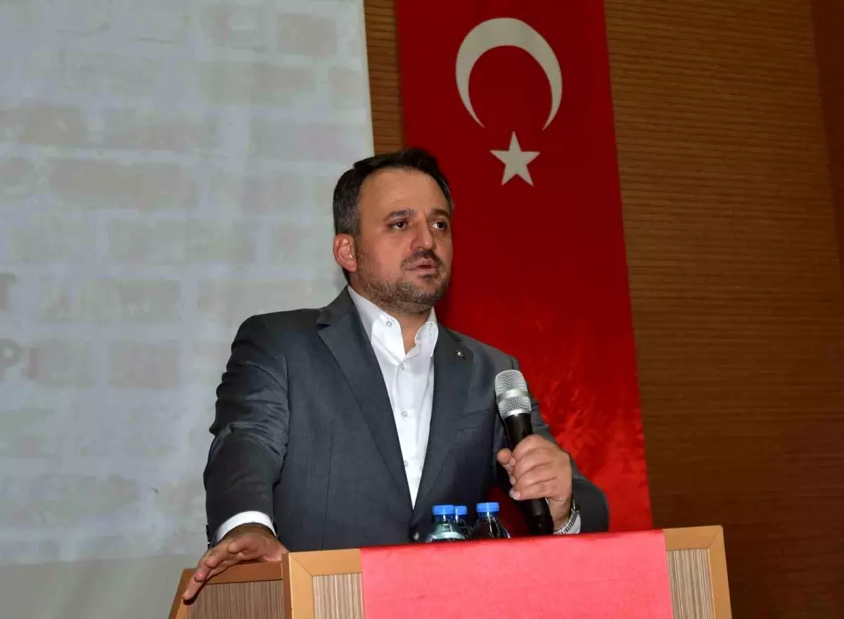 Bakan Yardımcısı Eminoğlu, Ahlat'ta gençlerle buluştu