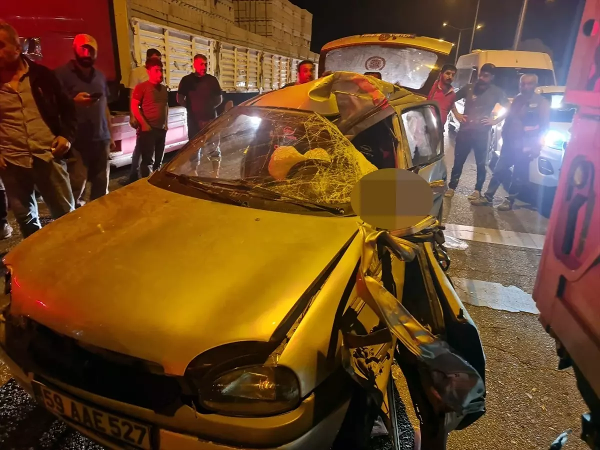 Batman'da Trafik Kazası: 1 Ölü, 2 Yaralı
