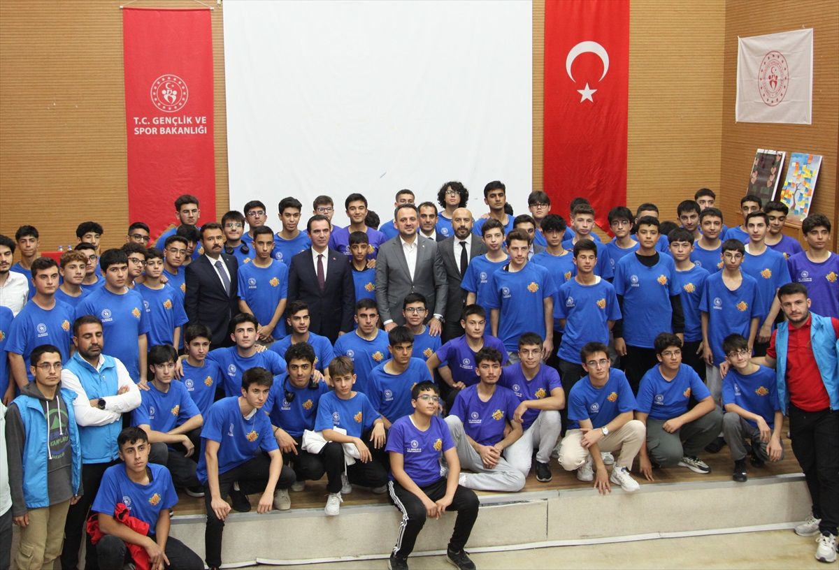 Gençlik ve Spor Bakan Yardımcısı: Gençlerimize Her Türlü İmkanı Sunacağız