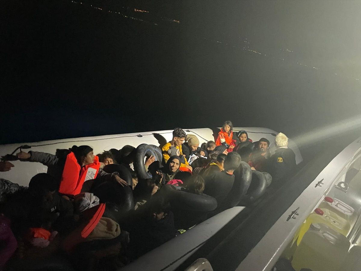 Çanakkale'de 64 Düzensiz Göçmen Yakalandı