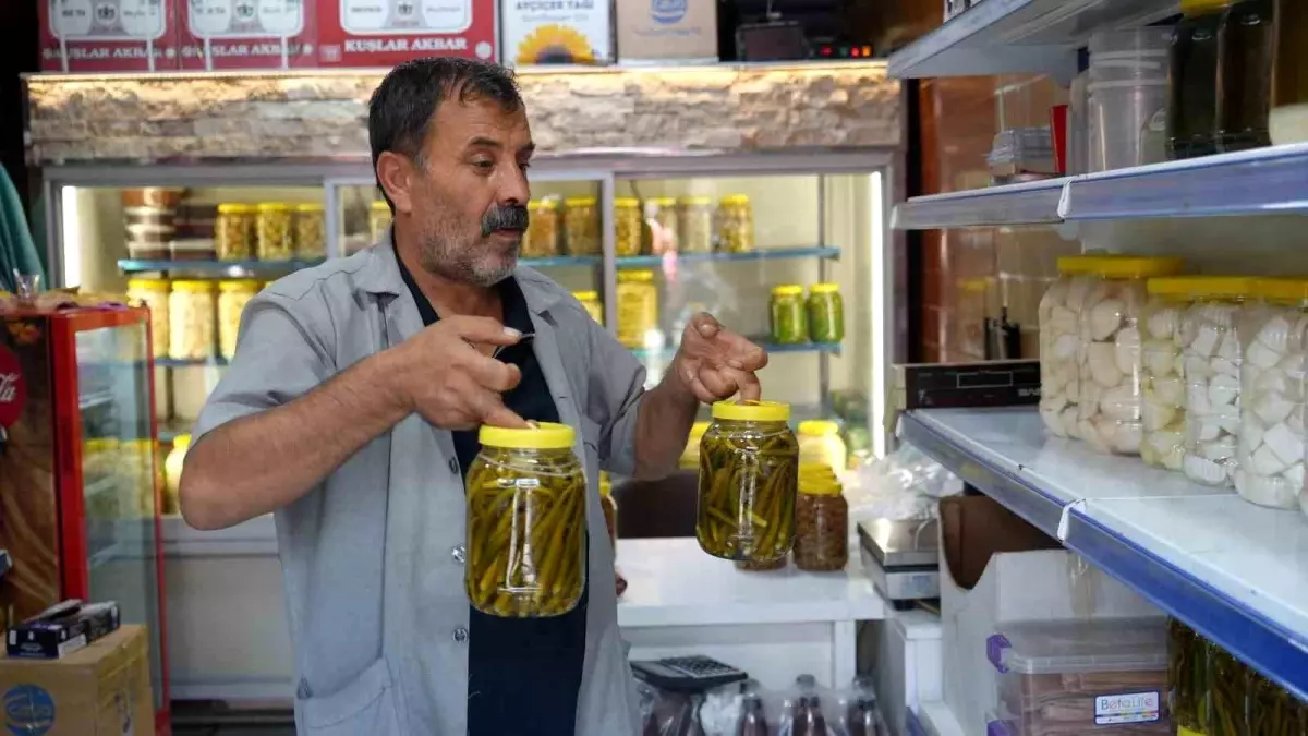 Gaziantep'te Kışlık Turşular Grip ve Soğuk Algınlığına Karşı Doğal Koruma Sağlıyor