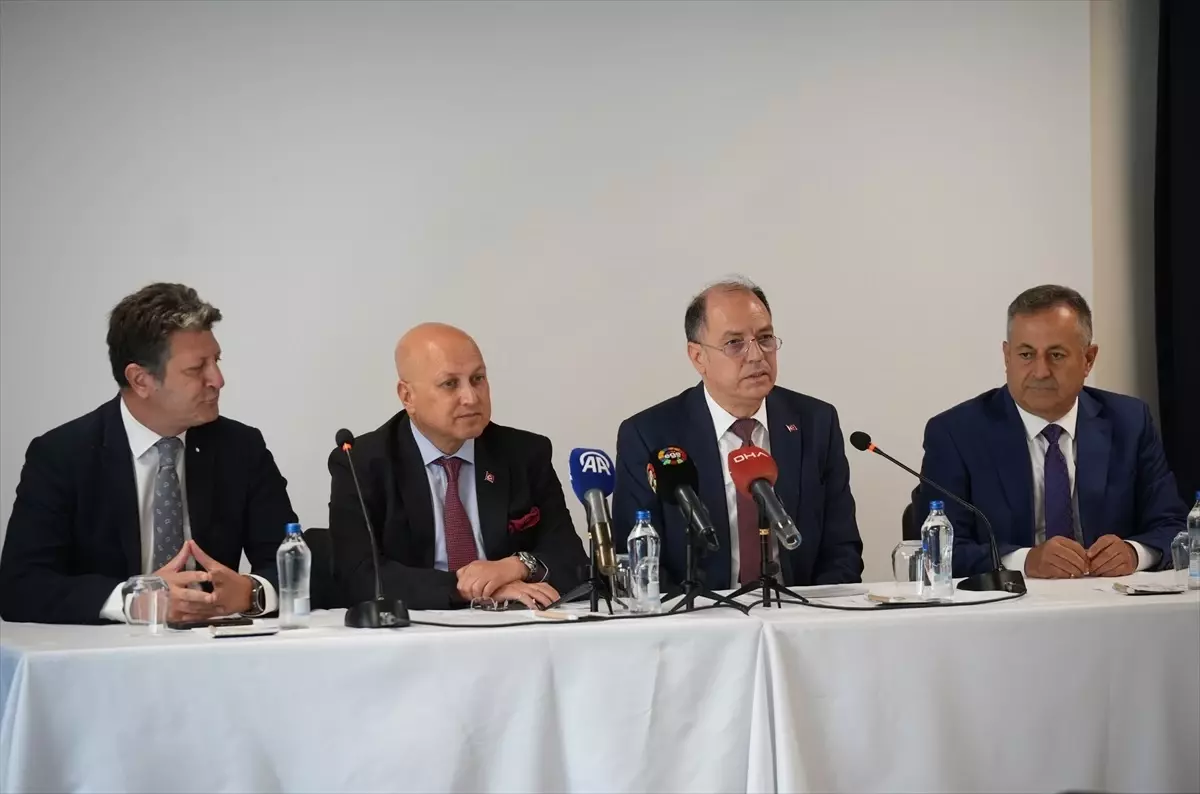 Ege Bölgesi'nde Pamuk Üretimi 484 Bin Ton Olacak