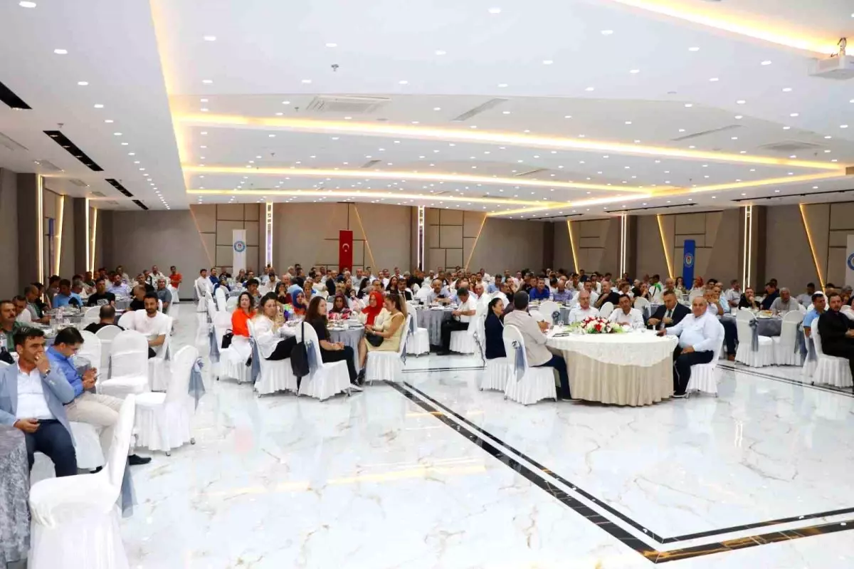 Eğitim-Bir-Sen Adana Şubesi'nden Okul Müdürlerine Bilgilendirme Toplantısı