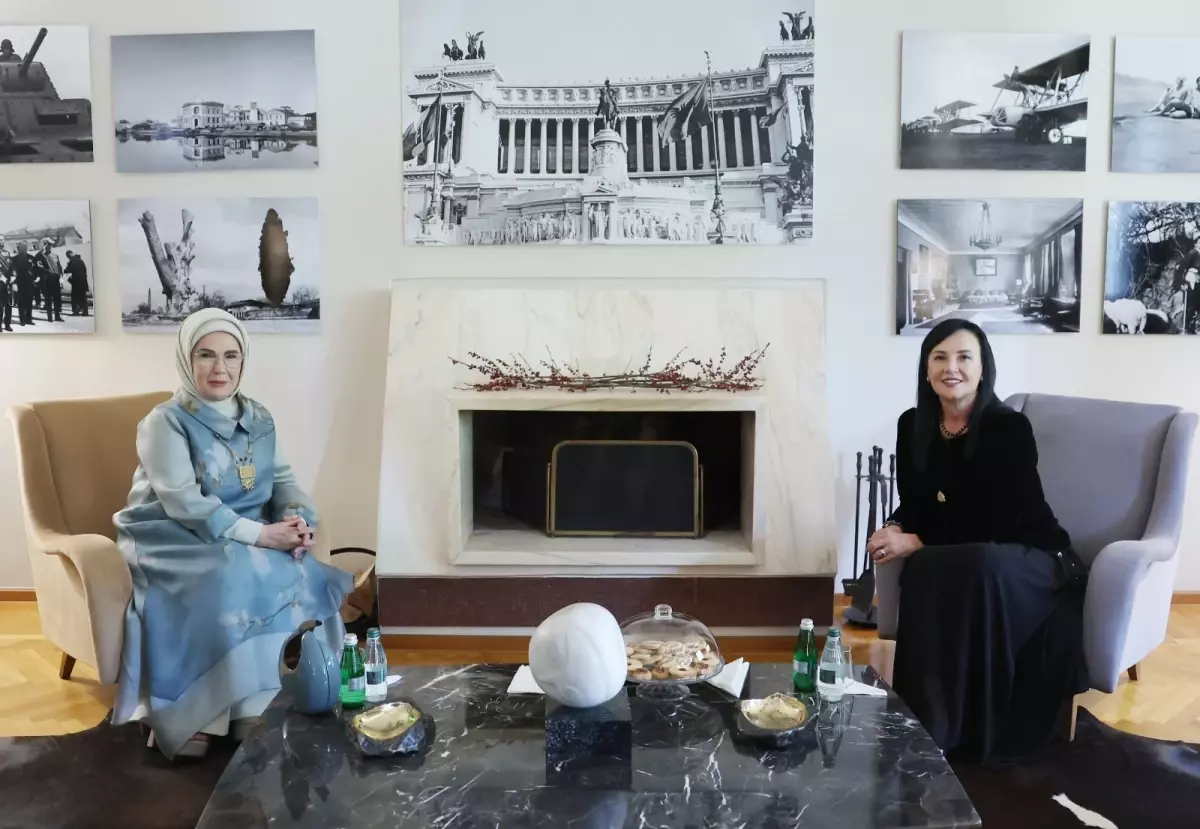 Emine Erdoğan, Arnavutluk Başbakanı Edi Rama'nın eşi Linda Rama ile bir araya geldi