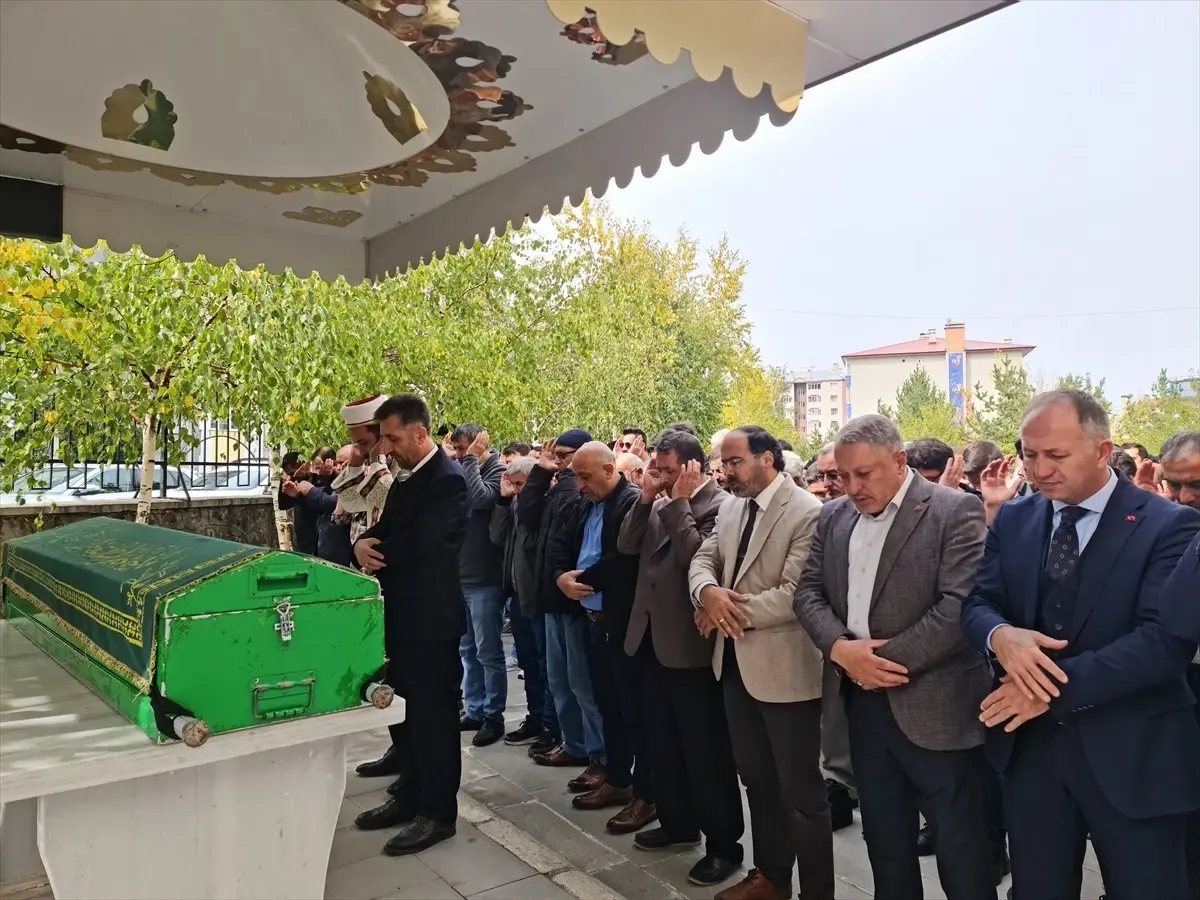 Erzurum'da Apartmandan Düşen Genç Hayatını Kaybetti