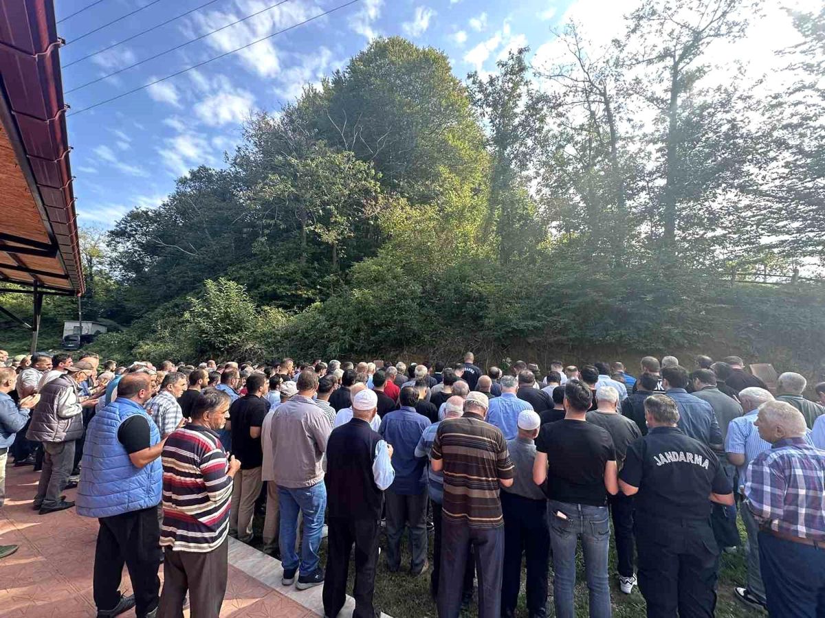 Görevi Başında Beyin Kanaması Geçiren Tıbbi Sekreter Hayatını Kaybetti