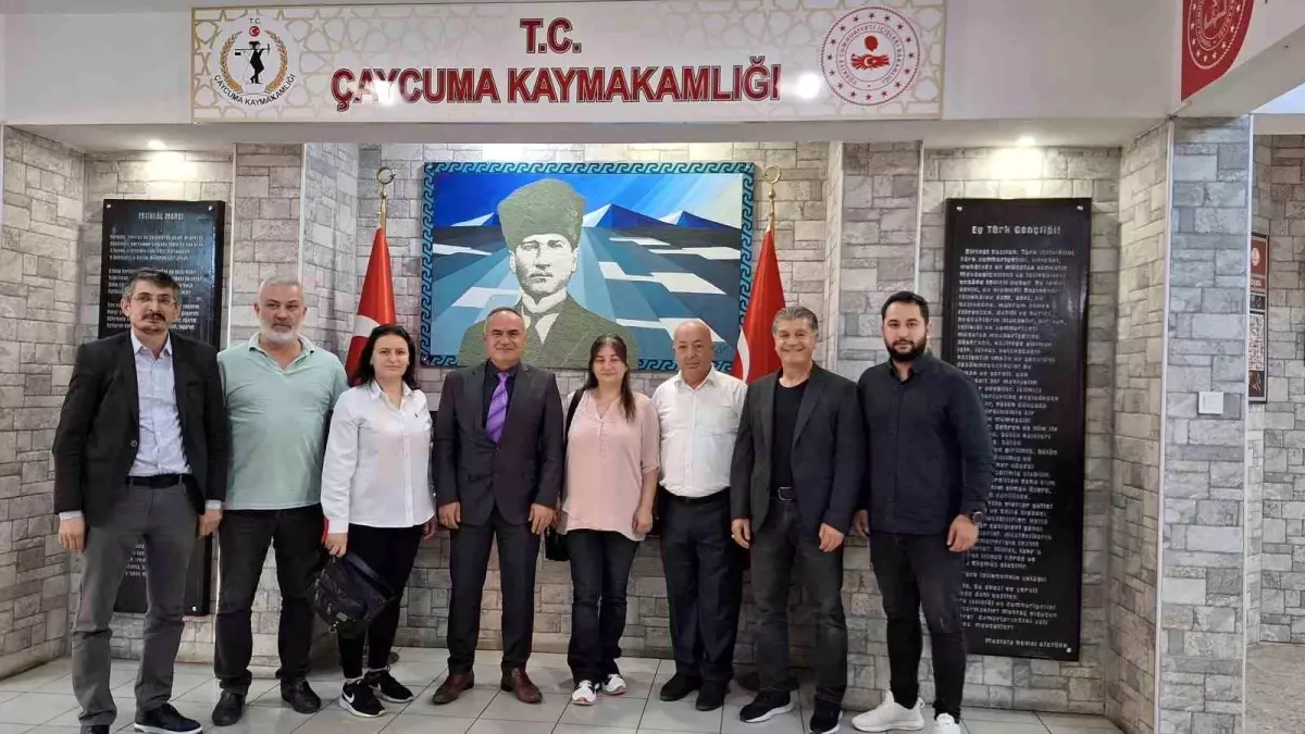 Çaycuma'da Gazetecilerden Yeni İlçe Milli Eğitim Müdürü Alagöz'e Ziyaret