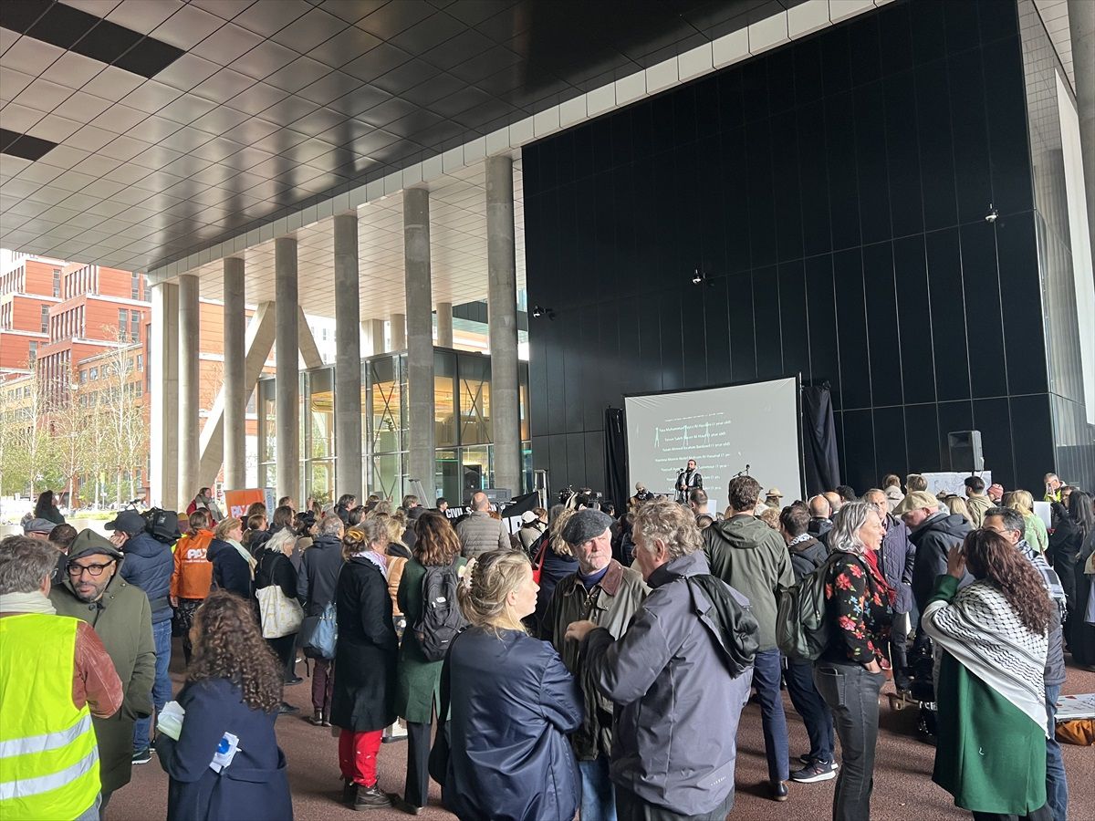 Hollanda Memurlarından Gazze İçin Sürekli Protesto