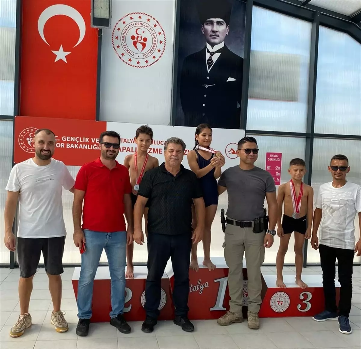 Kumluca'da Amatör Spor Haftası'nda Yüzme Yarışları Düzenlendi