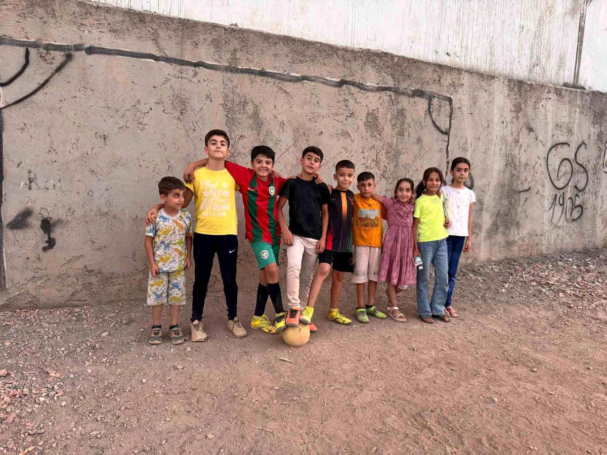Nusaybin'de Çocuklar Halı Saha İstiyor