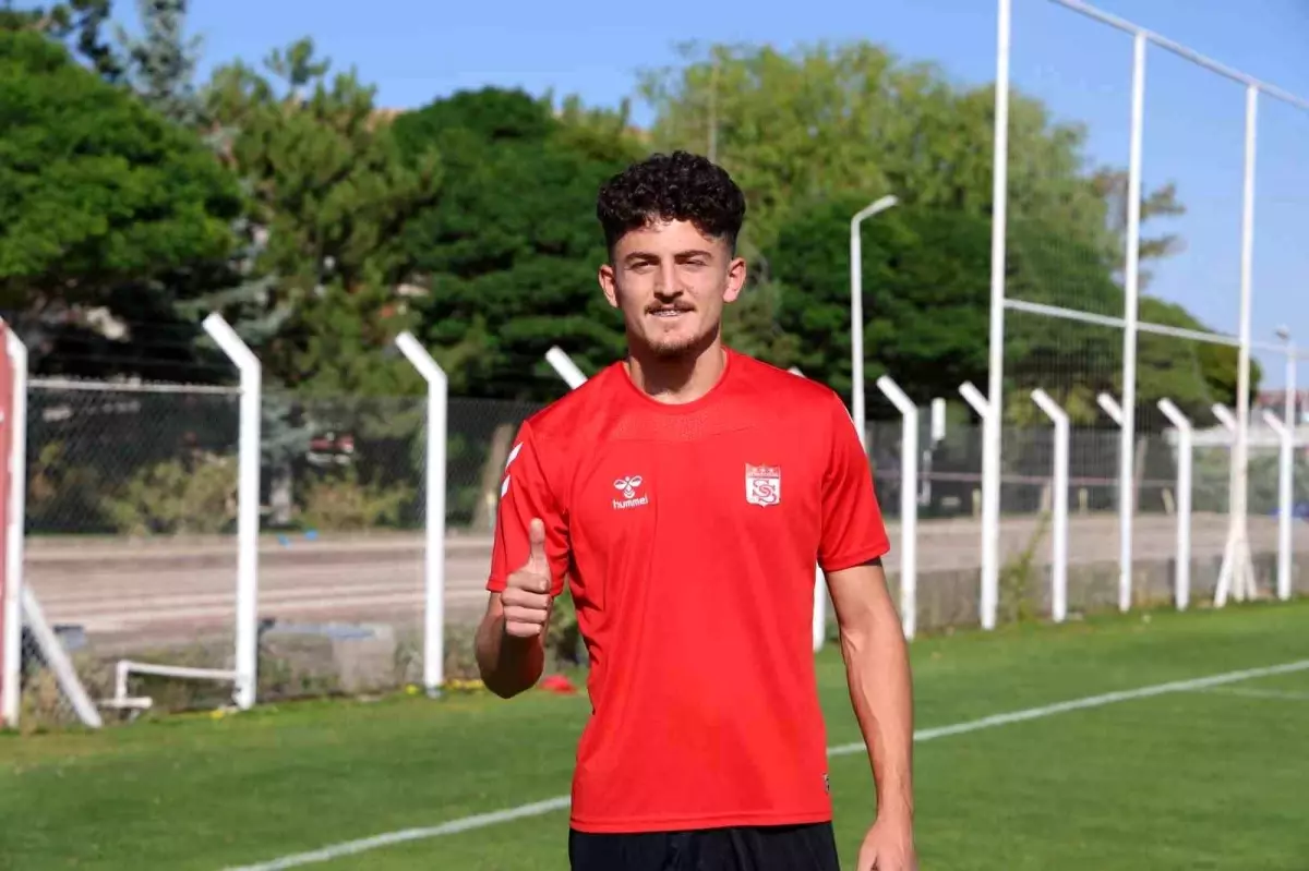 Sivasspor'da Emirhan Başyiğit Krizi. Bülent Uygun'a Tepkiler Artıyor