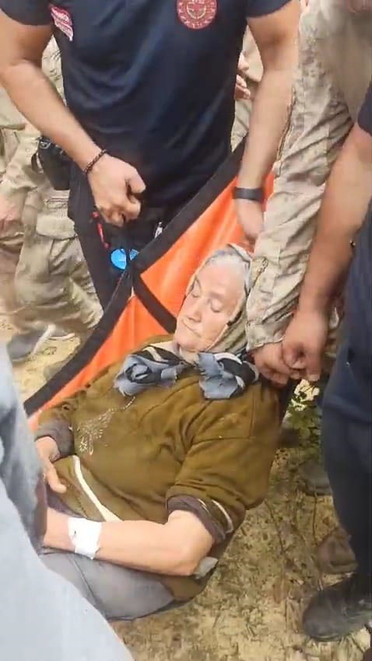 Defne Yaprağı Toplamak İçin Gittiği Ormanda Kaybolan Kadın Bulundu