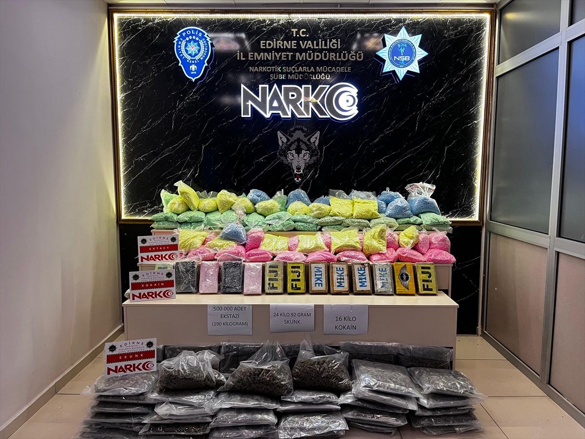 Kapıkule Sınır Kapısı'nda Uyuşturucu Operasyonu: 190 Kilogram Sentetik Uyuşturucu Ele Geçirildi