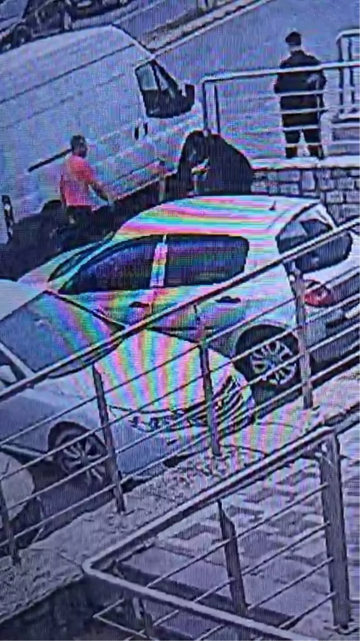 Başakşehir'de Maskeli Bıçaklı Saldırı: 3 Yaralı