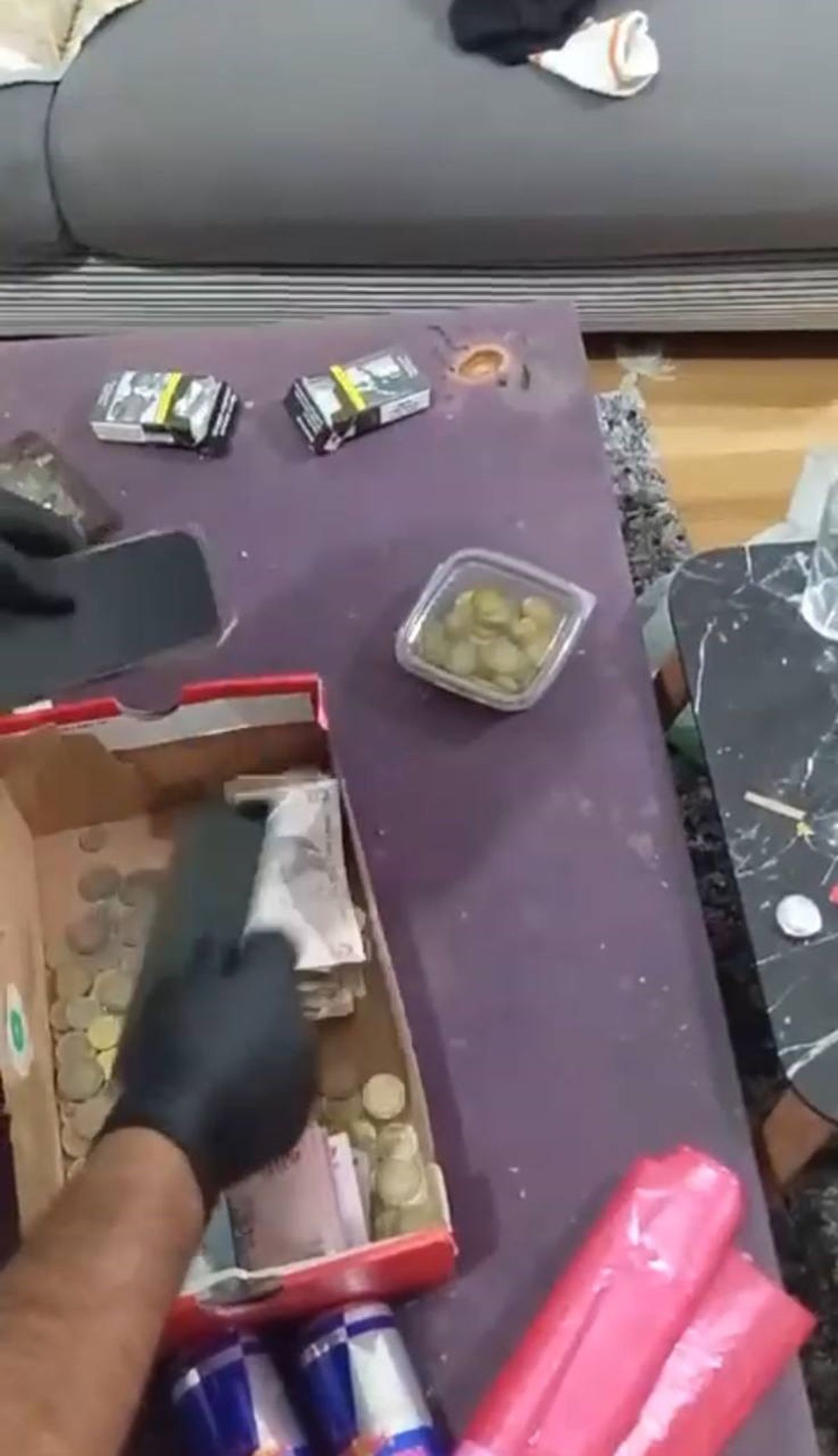 Esenyurt'ta Uyuşturucu Ticareti Operasyonu: 2 Gözaltı, Tutuklama