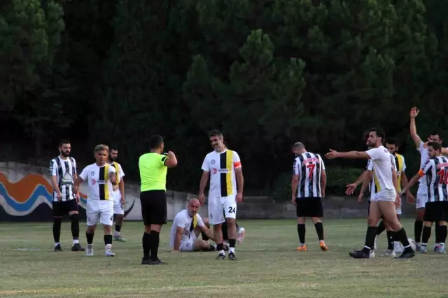 Players whose licenses were stolen a day before the match managed to take the field, but the result was not as they wished