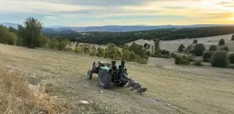 Kütahya'da Traktör Devrildi, Sürücü Hayatını Kaybetti