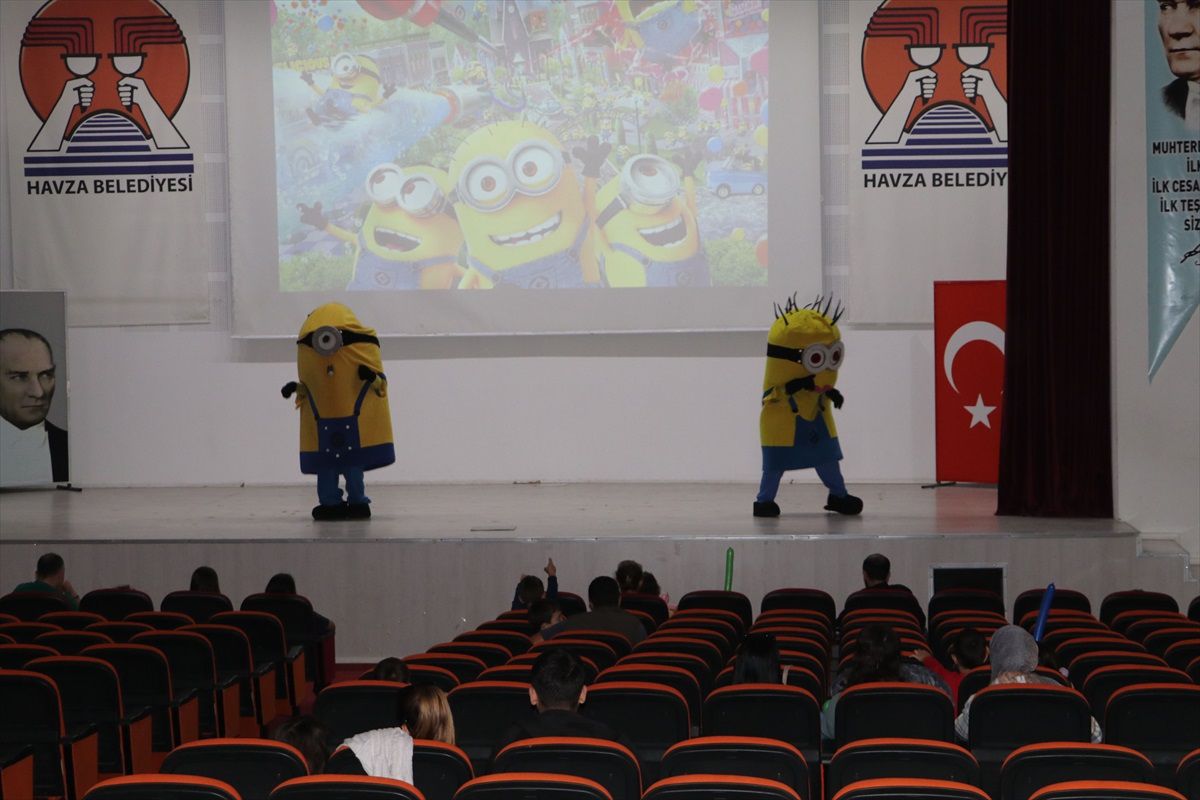 Samsun'da 'Minyonlar Müzikali' Çocuklara Neşeli Anlar Yaşattı
