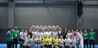 Bursa Büyükşehir Belediyespor, EHF Kadınlar Avrupa Kupası'nda Bir Üst Tura Yükseldi