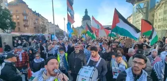 Stockholm'de İsrail Saldırılarına Karşı Protesto