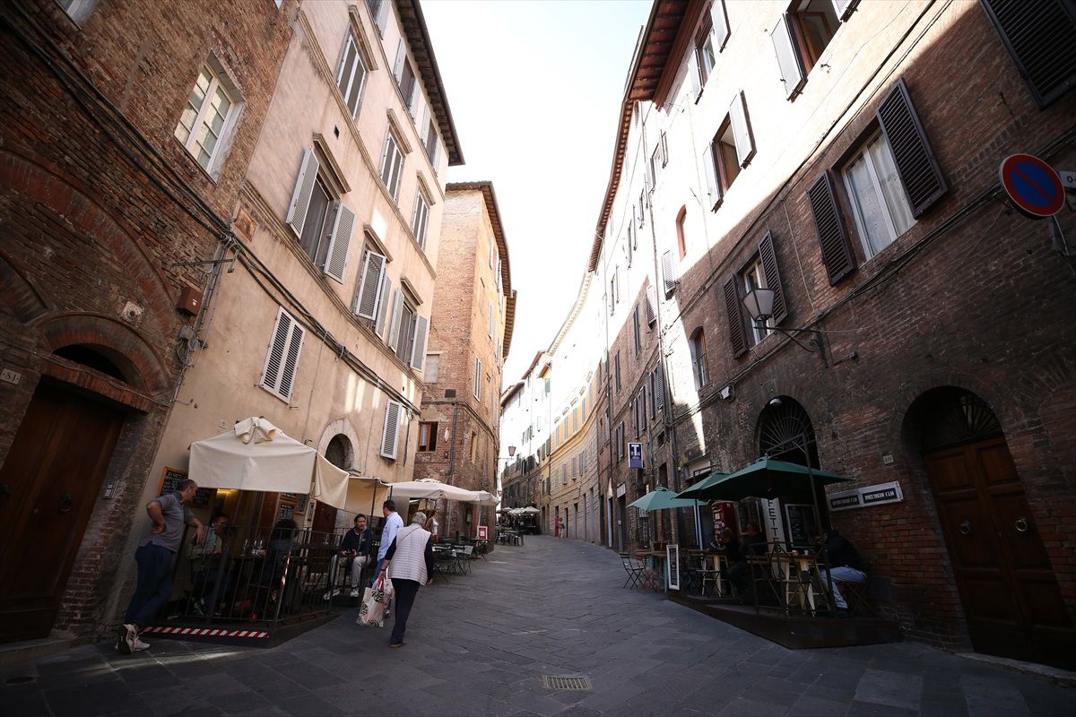 Siena: Orta Çağ Atmosferiyle Tarihi Bir Turizm Cenneti
