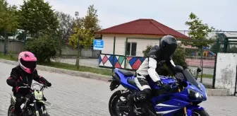 Baba ve Oğul Motosiklet Yarışı için Lisans Aldı