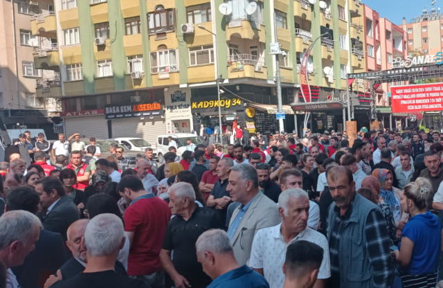 DEM Party members gathered for the banned rally, police warned the crowd to disperse