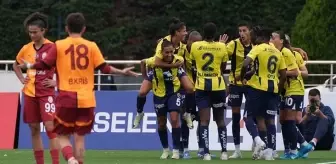 Fenerbahçe, Kadın Futbol Süper Ligi'nde Galatasaray'ı 2-0 yendi