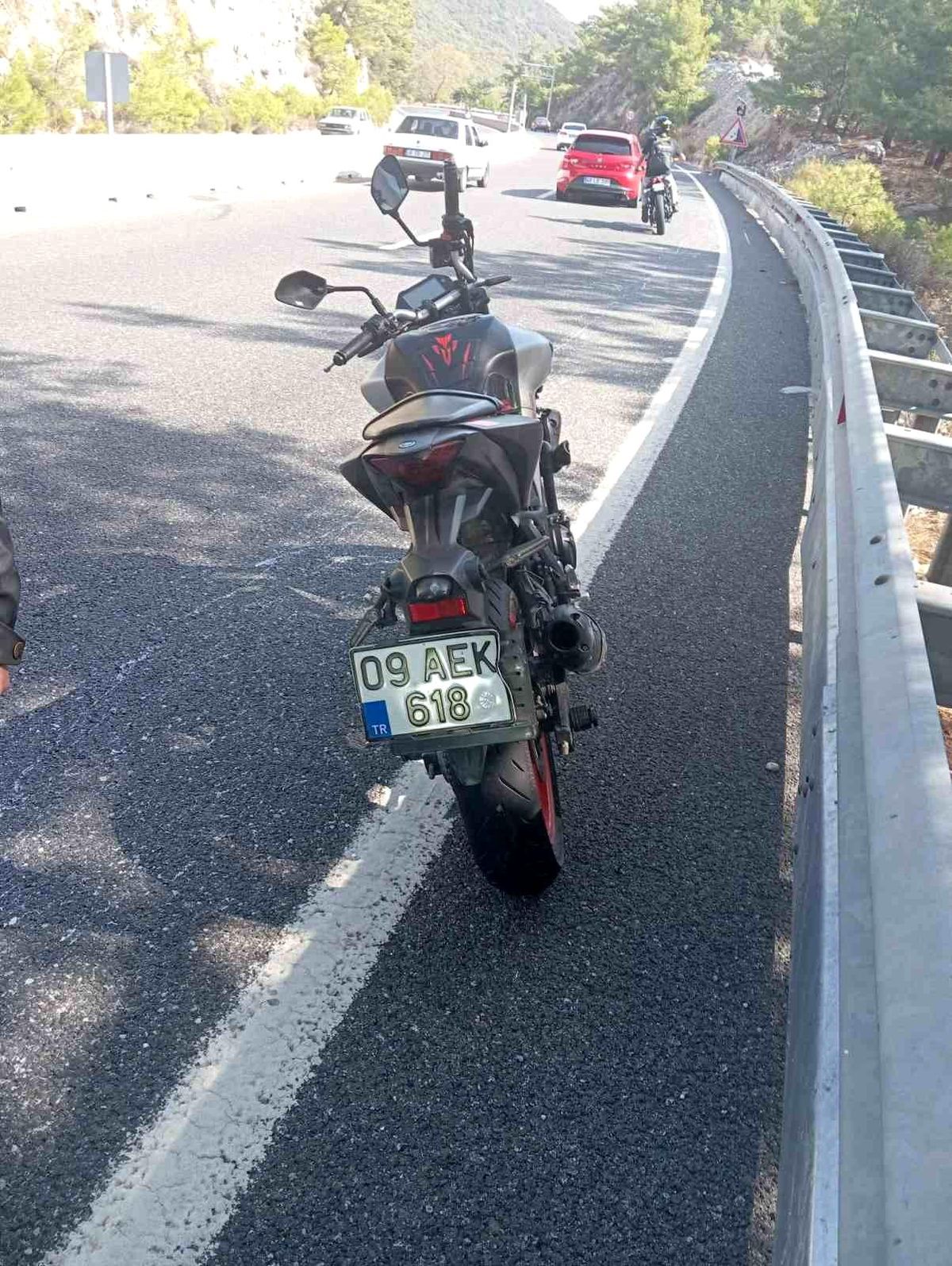 Muğla-Antalya Karayolu'nda Motosiklet Kazası: Bir Yaralı