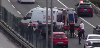 Şişli'de Otomobil Takla Attı, Trafik Yoğunluğu Oluştu