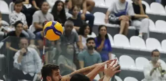 Voleybolda Alanya Belediyespor'dan Zorlu Galibiyet