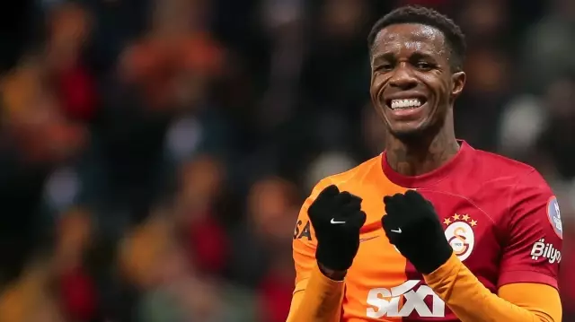 Zaha, who left Galatasaray, has been left out of the squad at his new team.