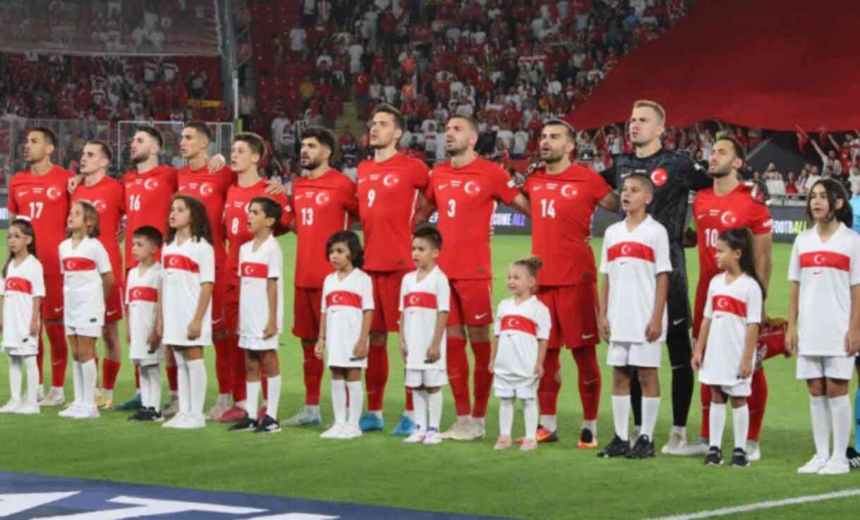 İzlanda Türkiye ilk 11'i! Türkiye'nin İzlanda maçı 11'i belli oldu mu, ilk 11'de kimler var?