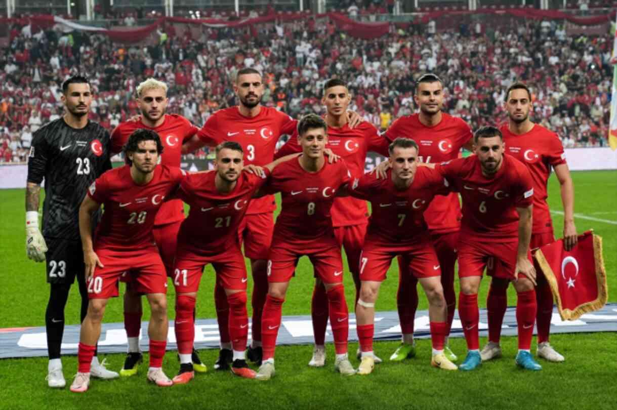 İzlanda- Türkiye maçı ertelendi mi?